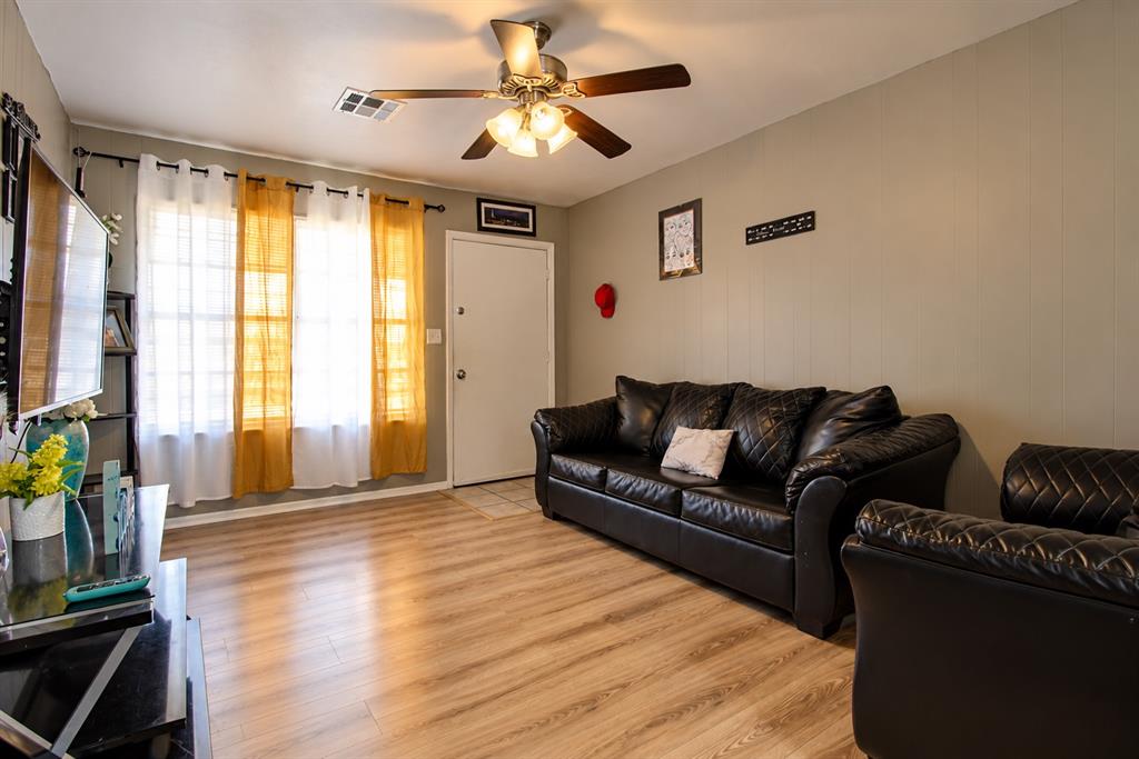 740 Butler Street Property Photo 5