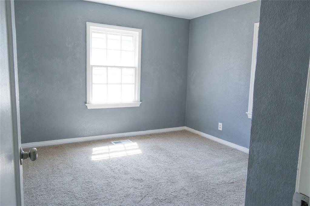2115 Ne 19th Street Property Photo 10