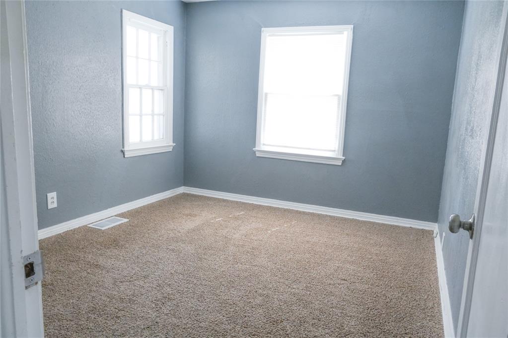 2115 Ne 19th Street Property Photo 11