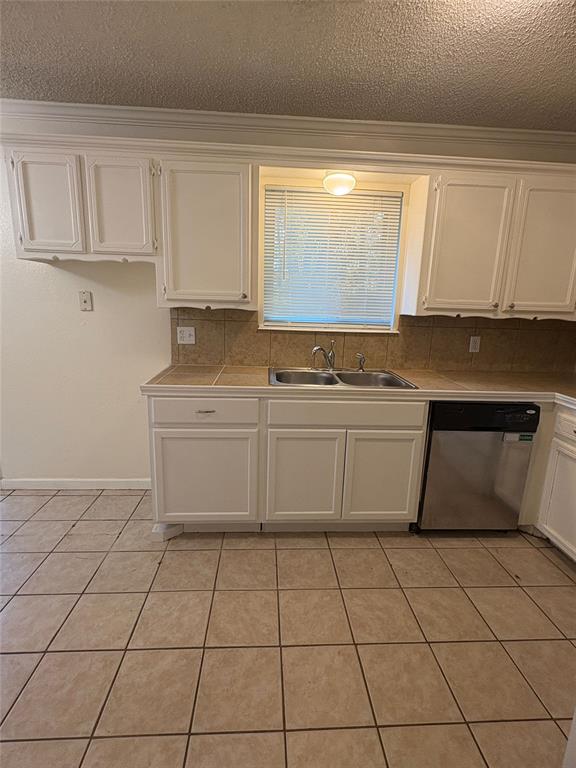 808 Catherine Drive Property Photo 6
