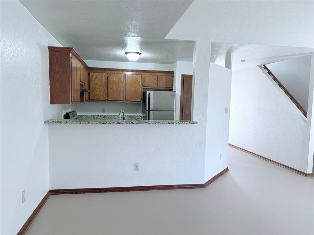 3200 Ridgecrest Court Property Photo 6