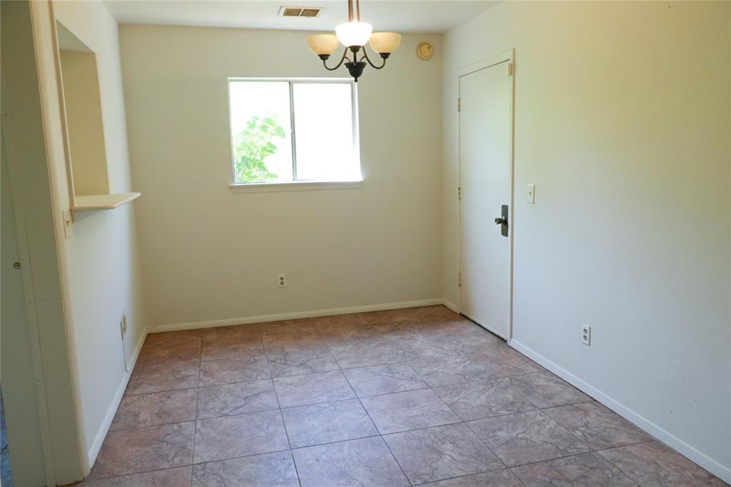 7228 Nw 17th Street Property Photo 5