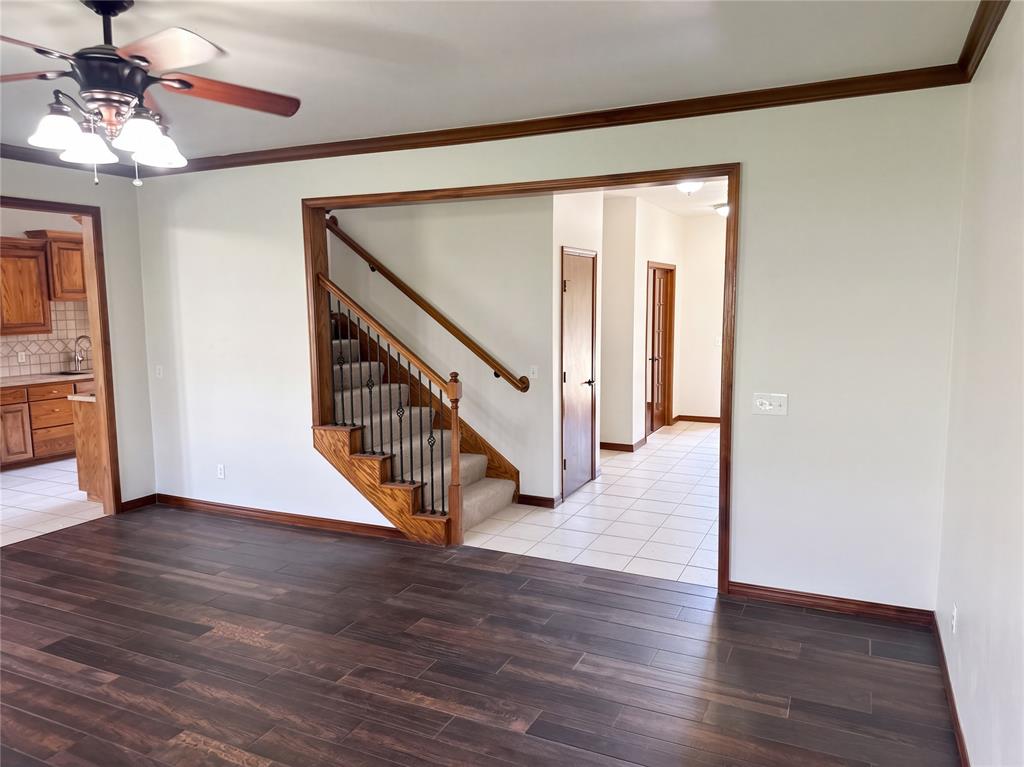 1919 E Kelsey Lane Property Photo 3