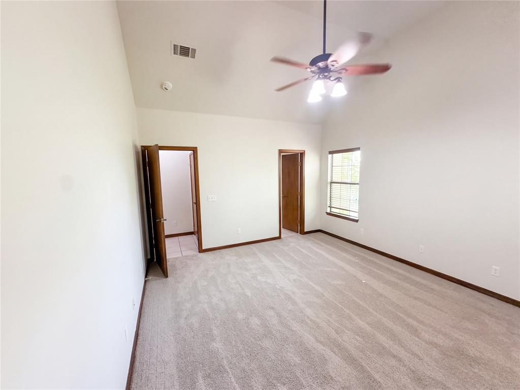 1919 E Kelsey Lane Property Photo 4
