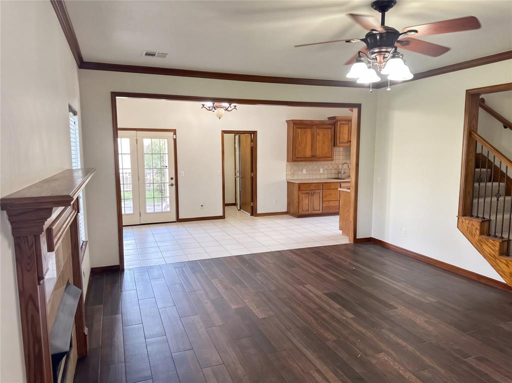 1919 E Kelsey Lane Property Photo 6