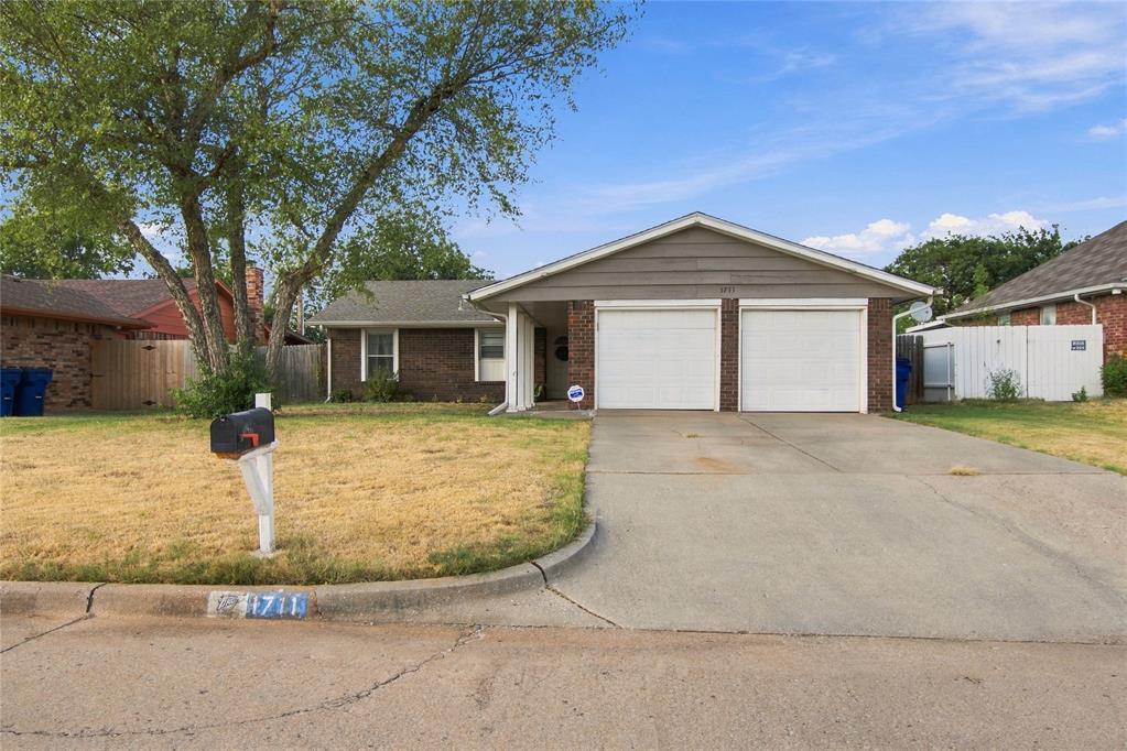 1711 Fremont Drive Property Photo 1