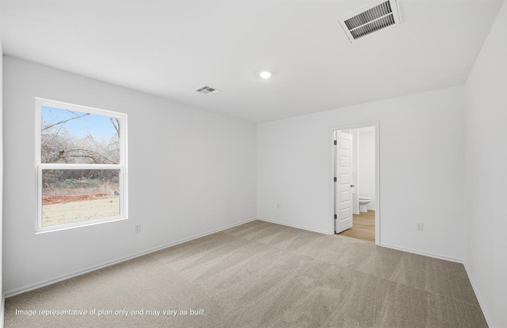 1115 Saddle Drive Property Photo 5