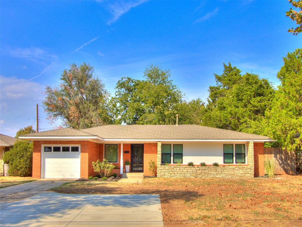 2231 W Britton Road Property Photo 1