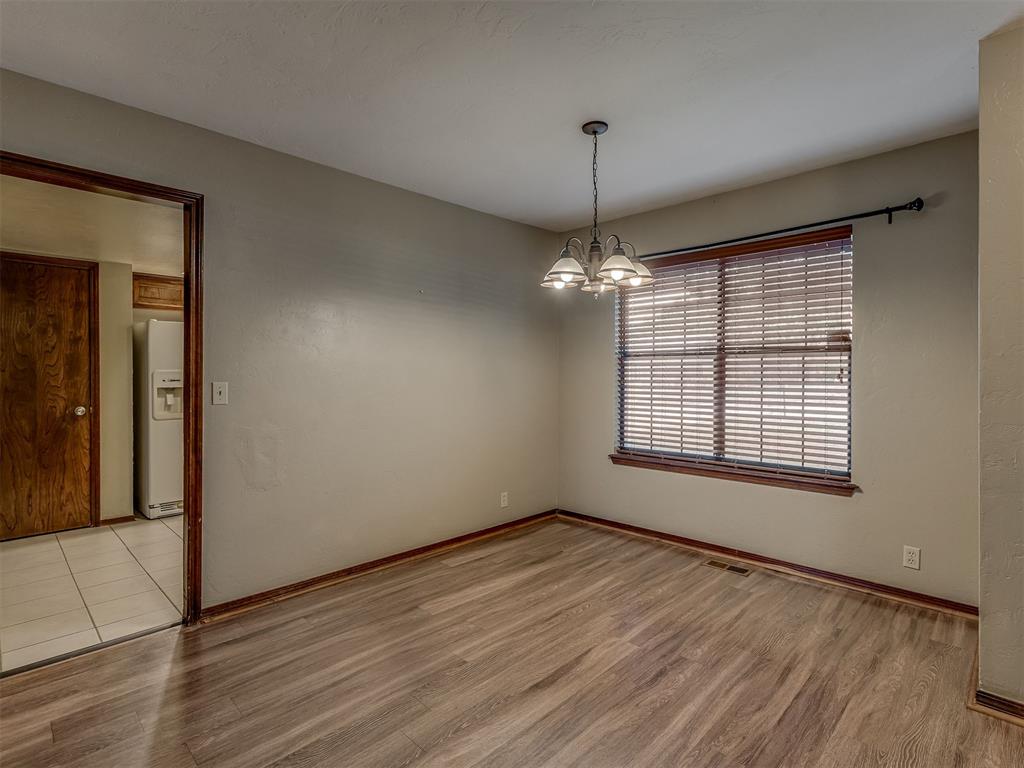 2608 Northwood Lane Property Photo 8