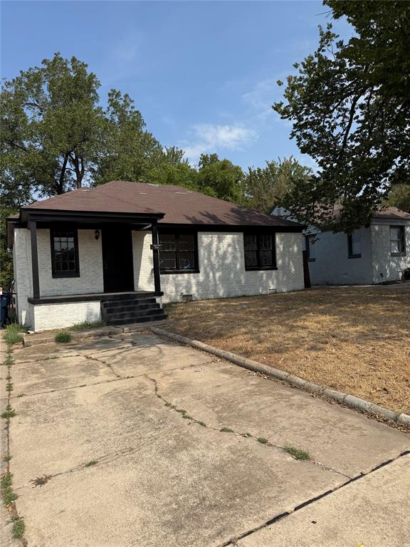 2049 Ne 17th Street Property Photo 2