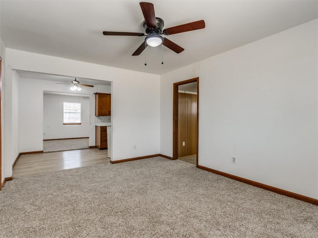 109 Rock Place Property Photo 4