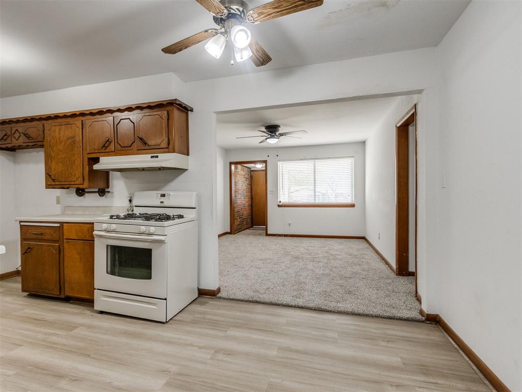 109 Rock Place Property Photo 11