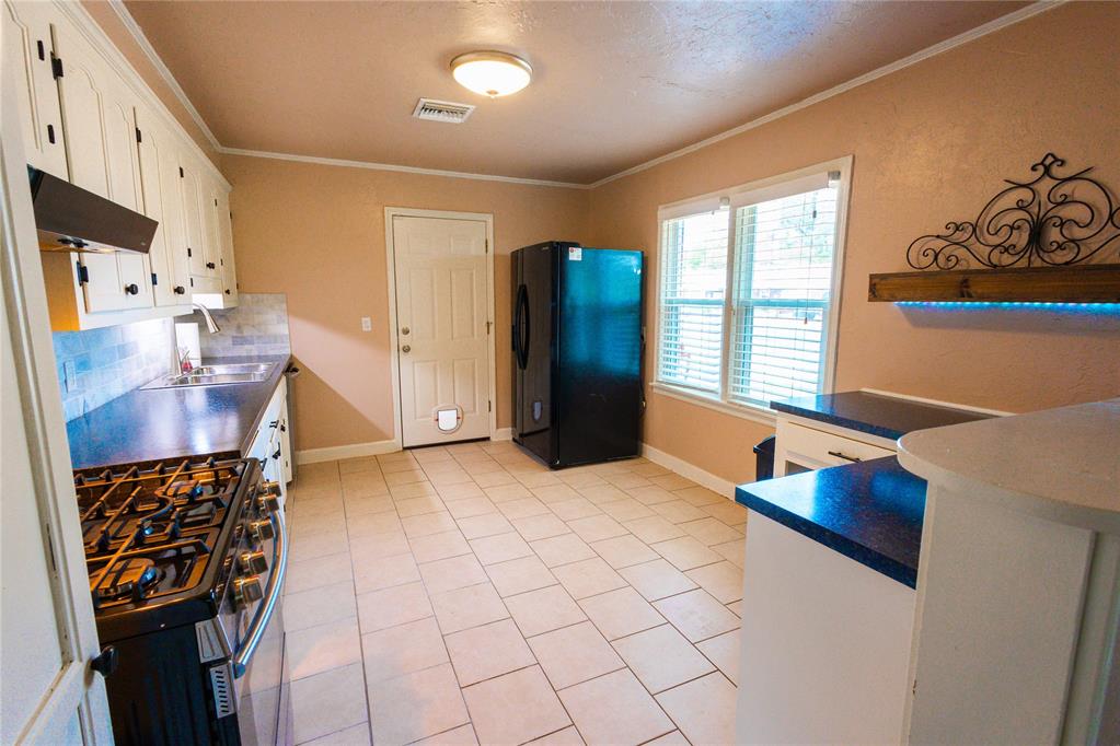 508 E Indian Drive Property Photo 6