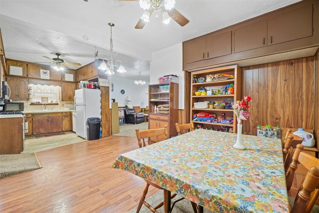 423 N Lowe Street Property Photo 13