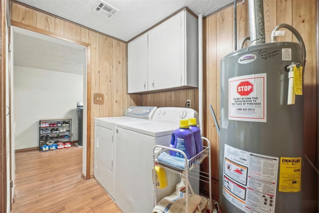 423 N Lowe Street Property Photo 25