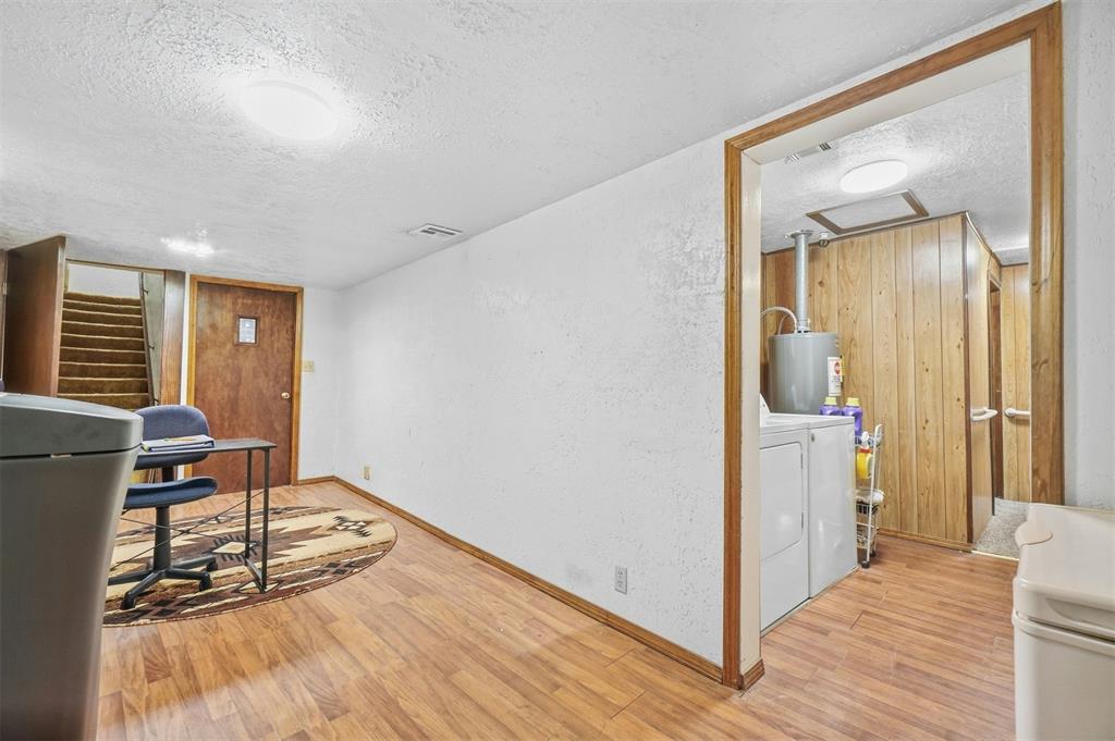 423 N Lowe Street Property Photo 26