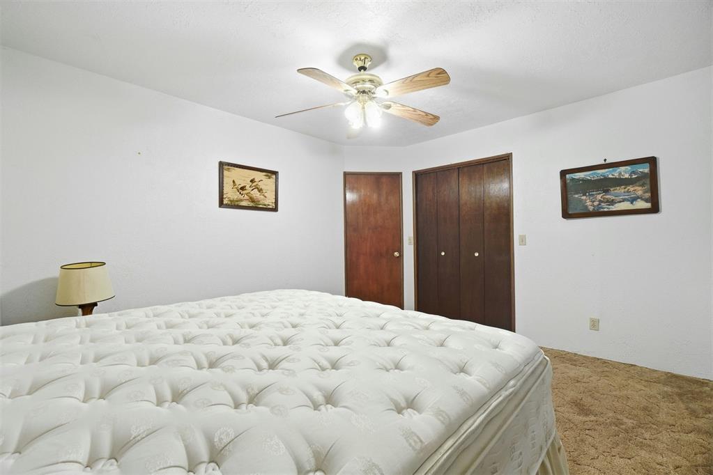 423 N Lowe Street Property Photo 32