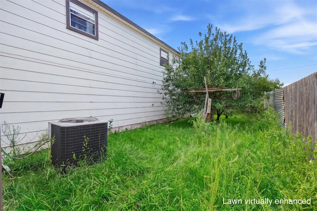 423 N Lowe Street Property Photo 39