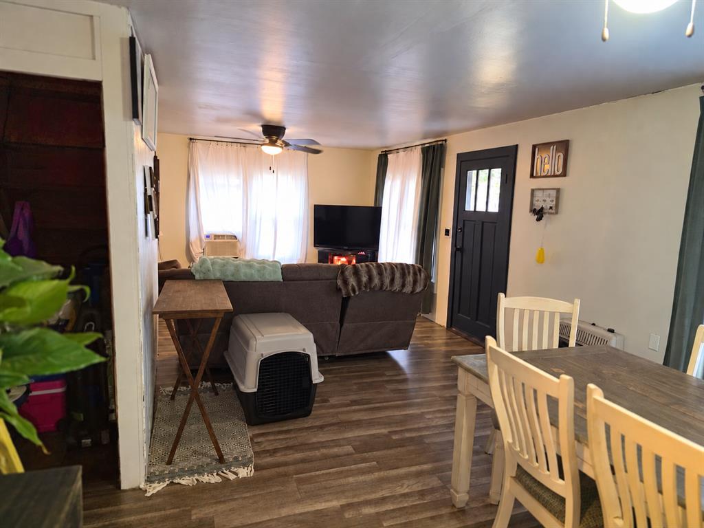 423 W Ponjo Avenue Property Photo 3