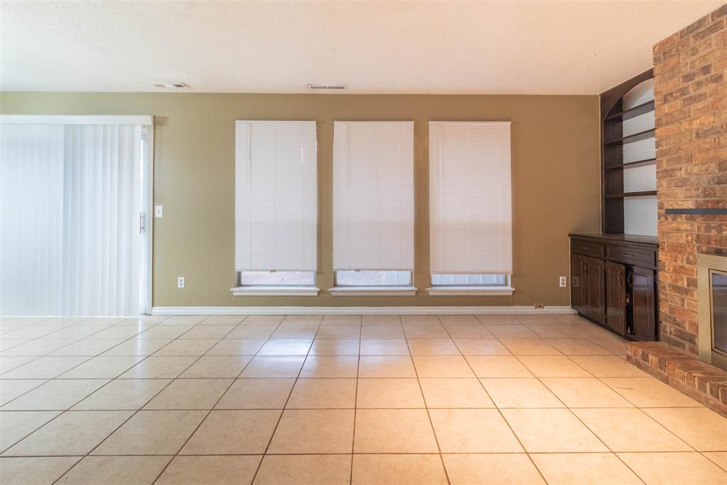 4701 Nw 63rd Street Property Photo 3