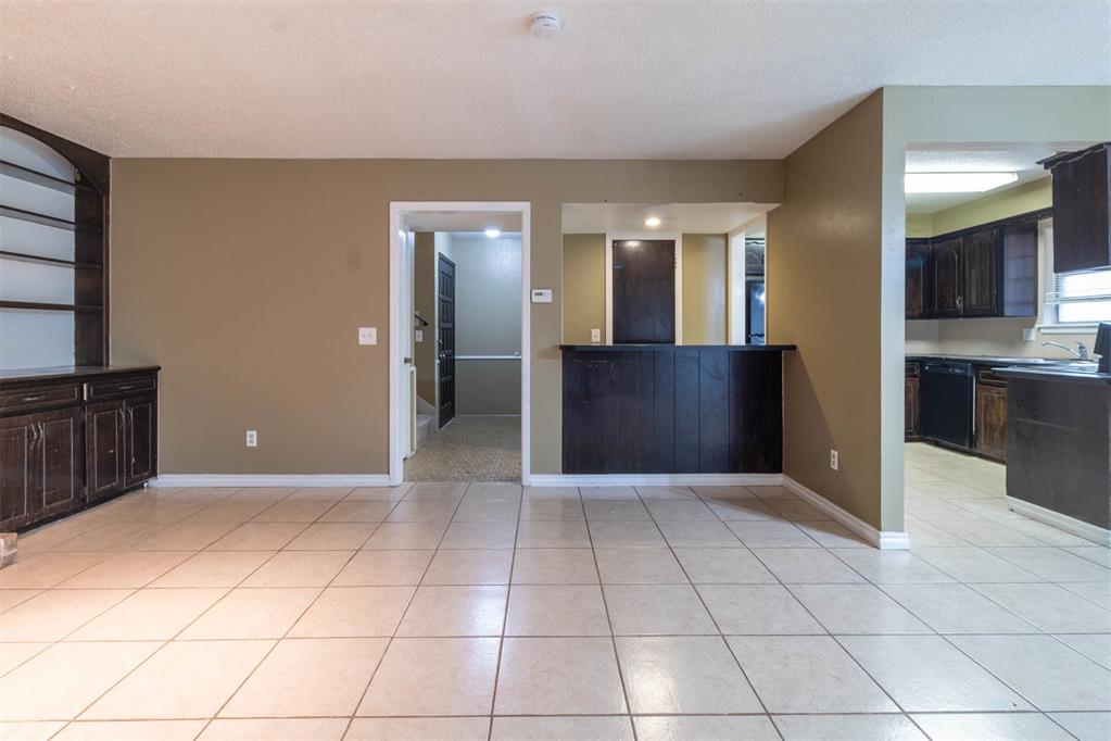 4701 Nw 63rd Street Property Photo 6