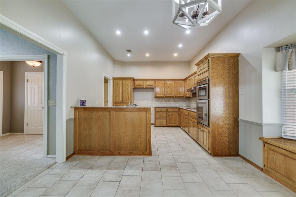 10013 Forest Lane Property Photo 13