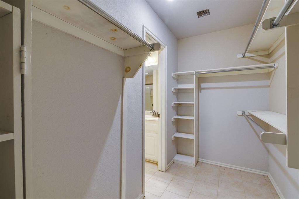 10013 Forest Lane Property Photo 33