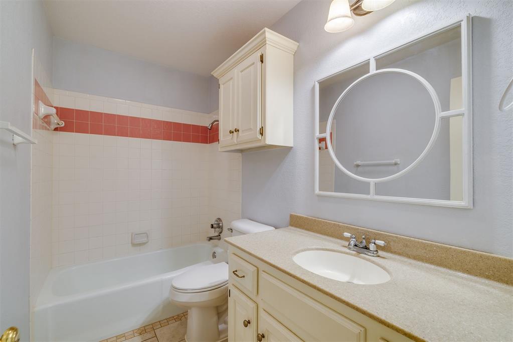 10013 Forest Lane Property Photo 38