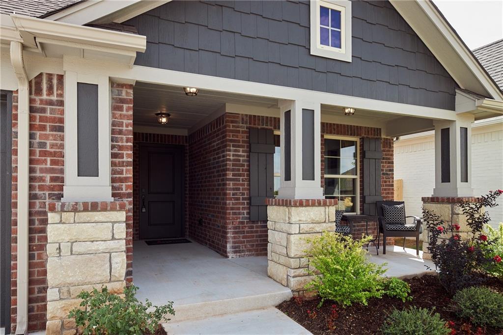 16304 Sw Native Street Property Photo 2
