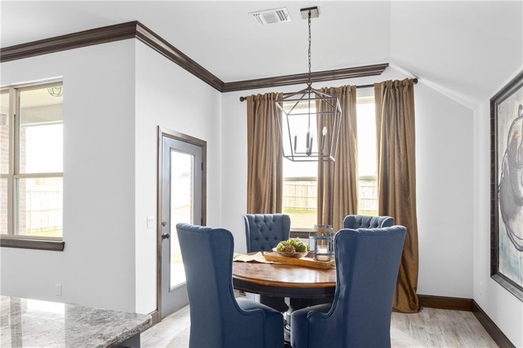 16304 Sw Native Street Property Photo 8