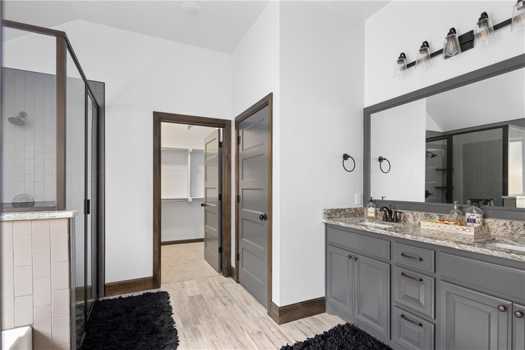 16304 Sw Native Street Property Photo 14