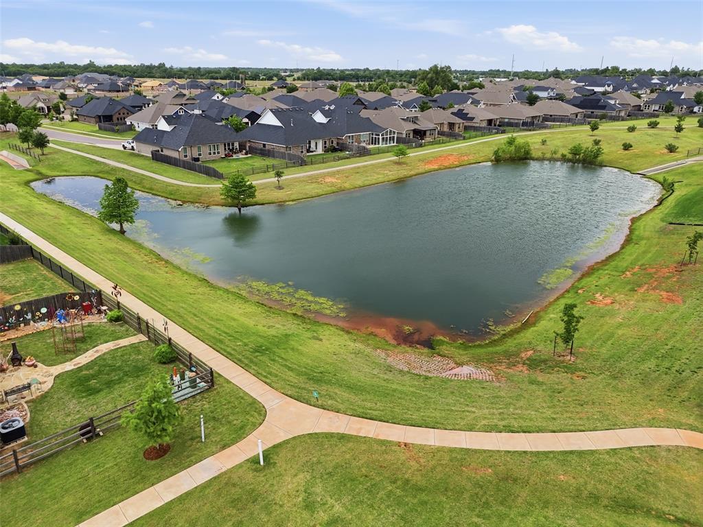 16304 Sw Native Street Property Photo 24