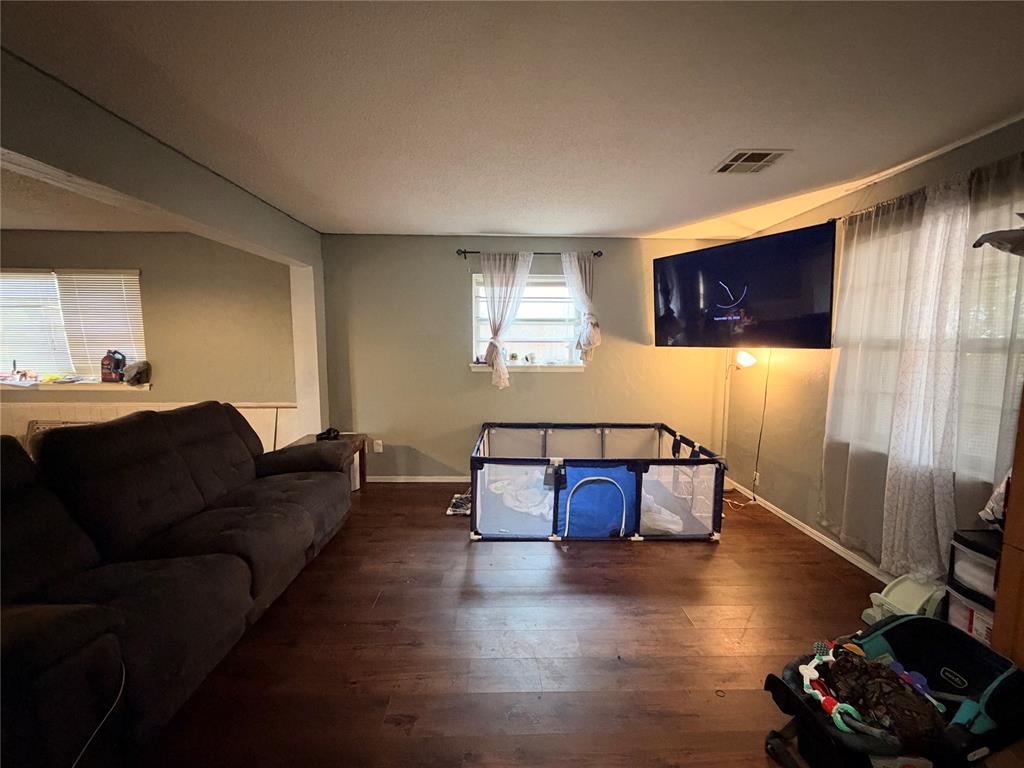 3505 Se 45th Street Property Photo 4
