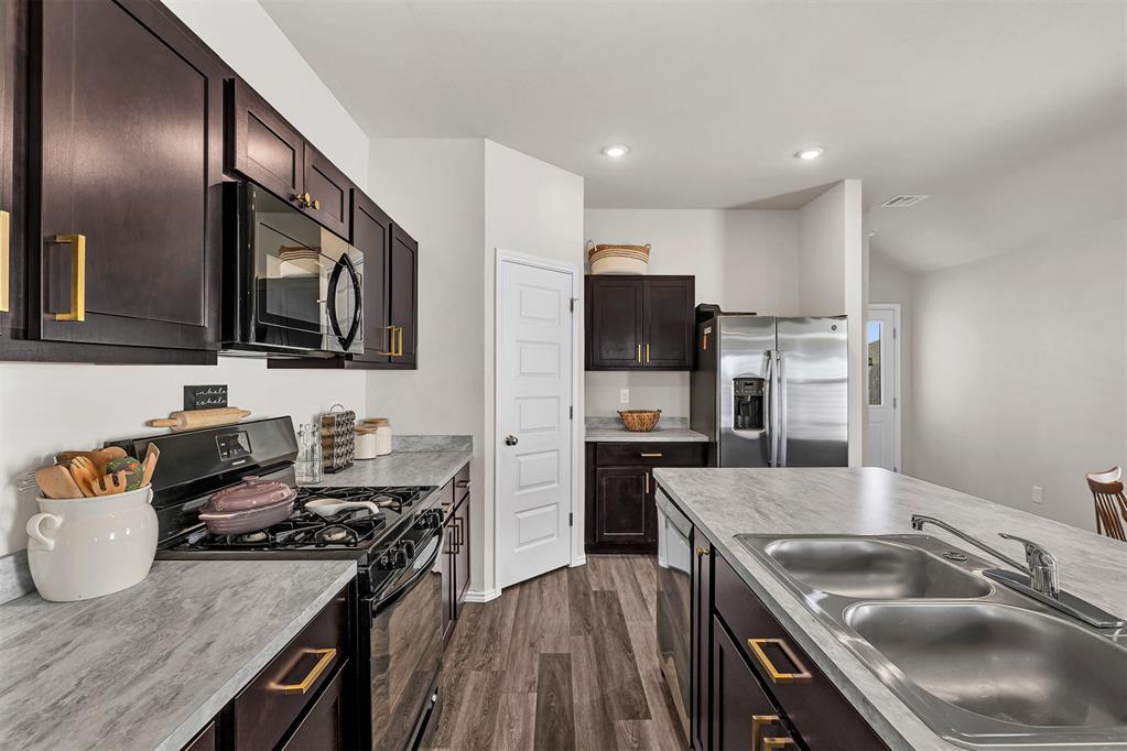 11829 Kameron Way Property Photo 4