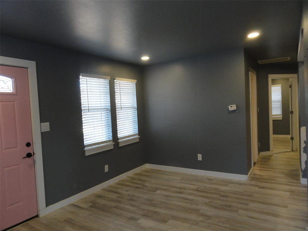1512 Se 65th Street Property Photo 2