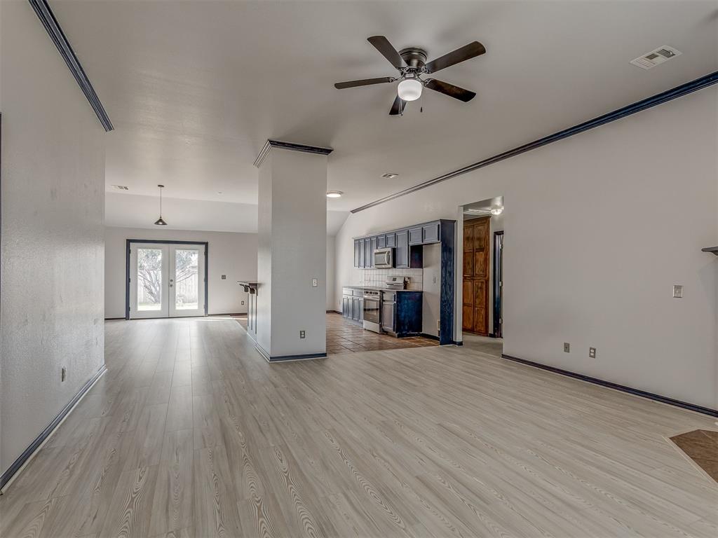 2200 Scissortail Landing Drive Property Photo 4