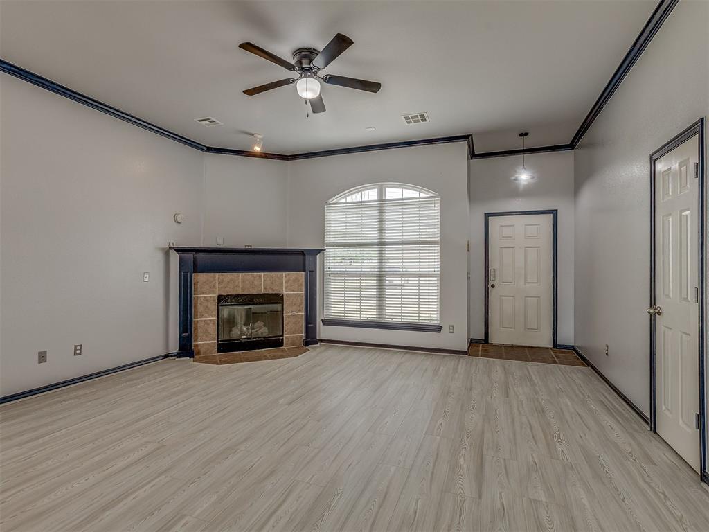 2200 Scissortail Landing Drive Property Photo 5