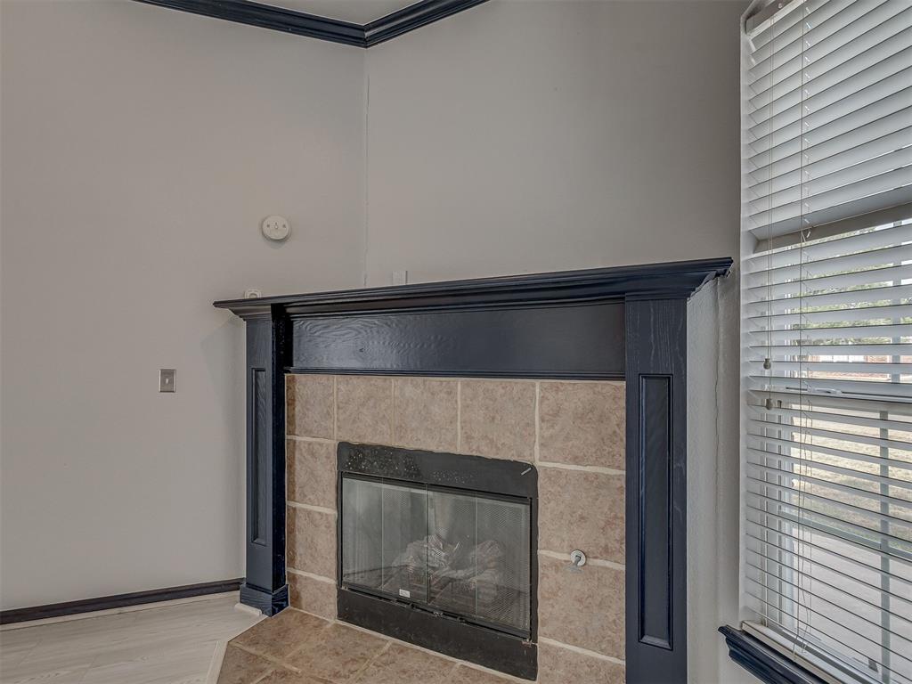 2200 Scissortail Landing Drive Property Photo 8
