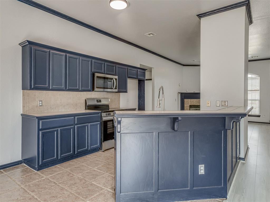 2200 Scissortail Landing Drive Property Photo 10