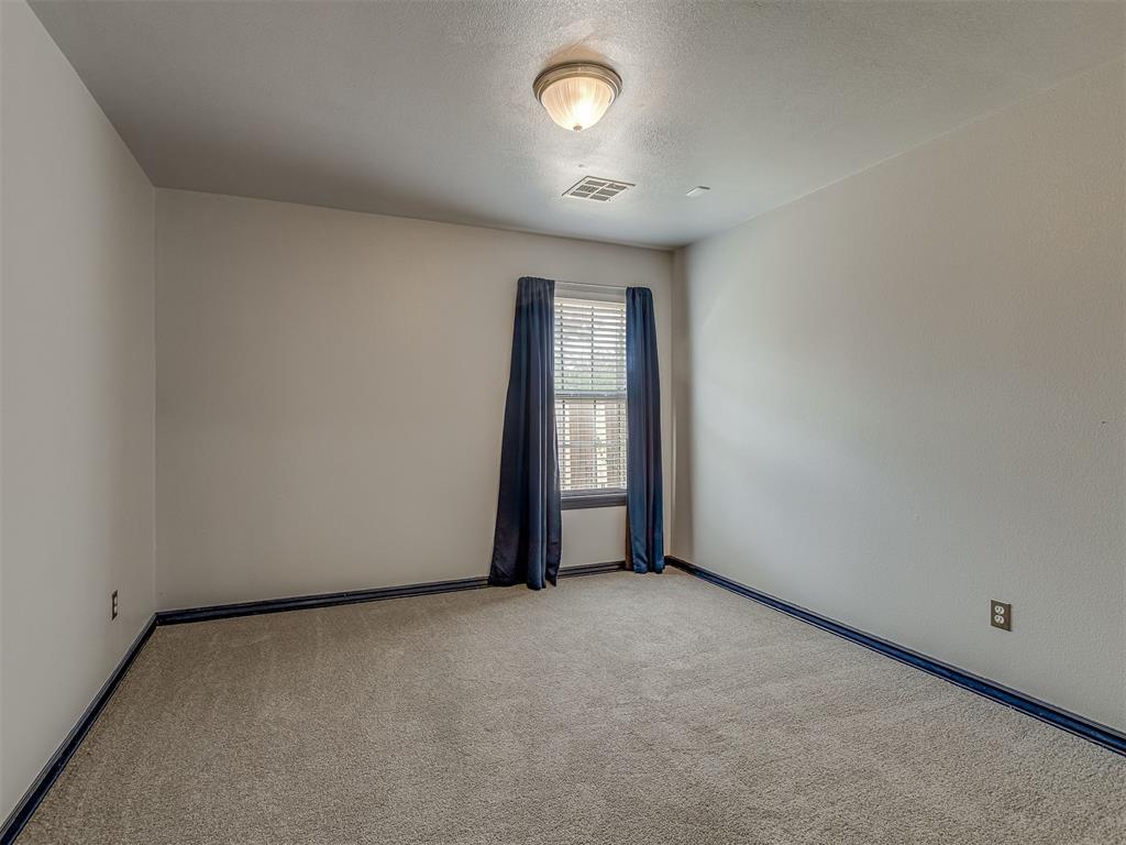 2200 Scissortail Landing Drive Property Photo 27