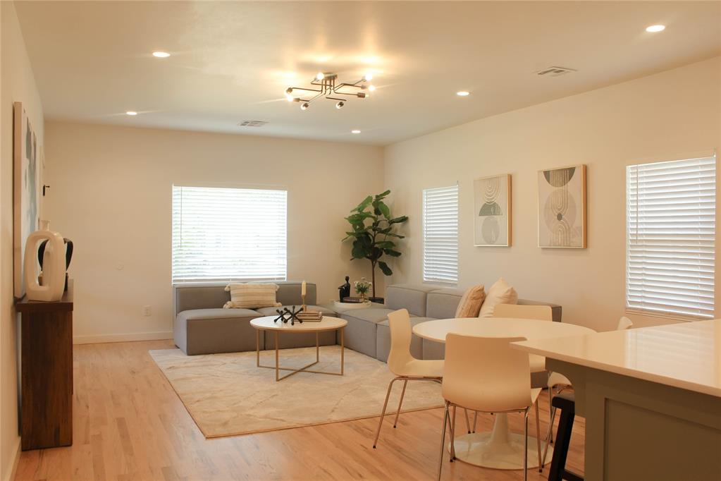 828 Nw 45th Street Property Photo 5