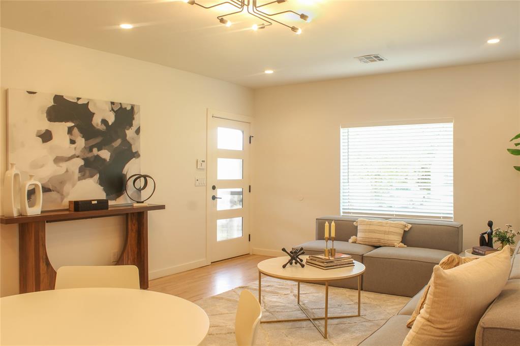 828 Nw 45th Street Property Photo 7