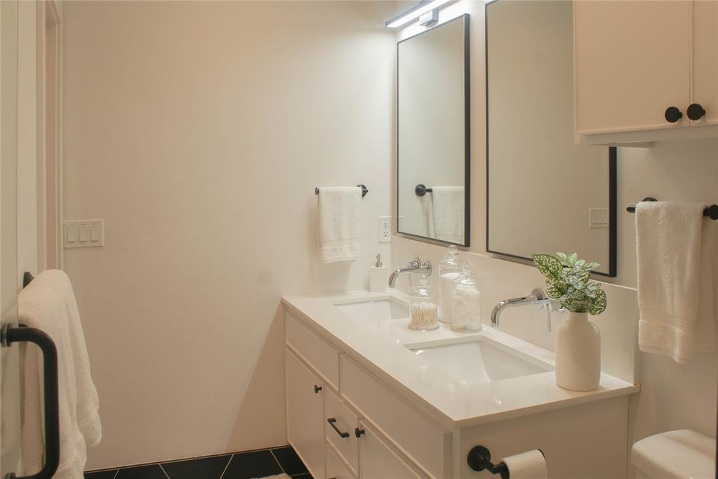828 Nw 45th Street Property Photo 23