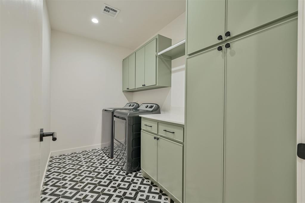 828 Nw 45th Street Property Photo 24