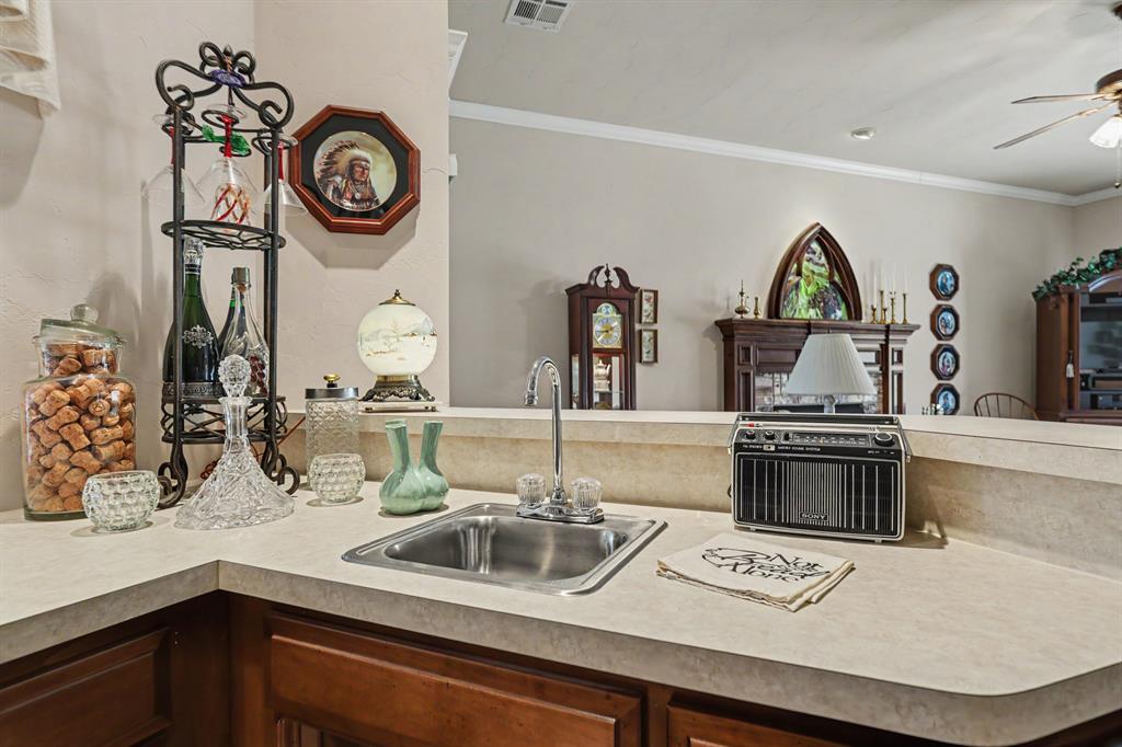 2801 Verona Court Property Photo 10