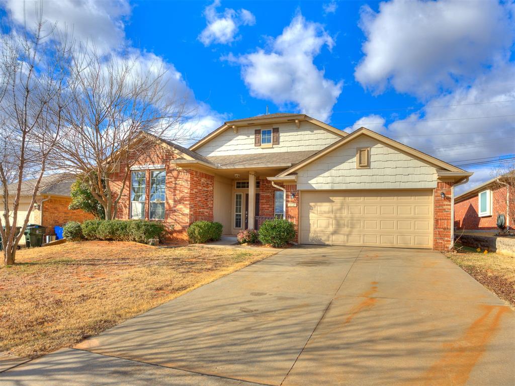 312 Lone Oak Drive Property Photo 1