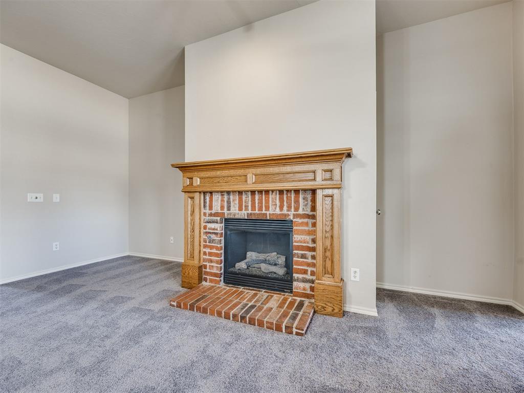 312 Lone Oak Drive Property Photo 22
