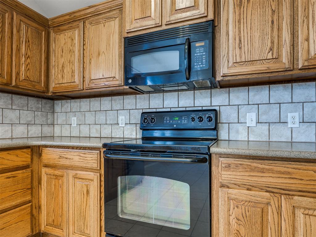 312 Lone Oak Drive Property Photo 27
