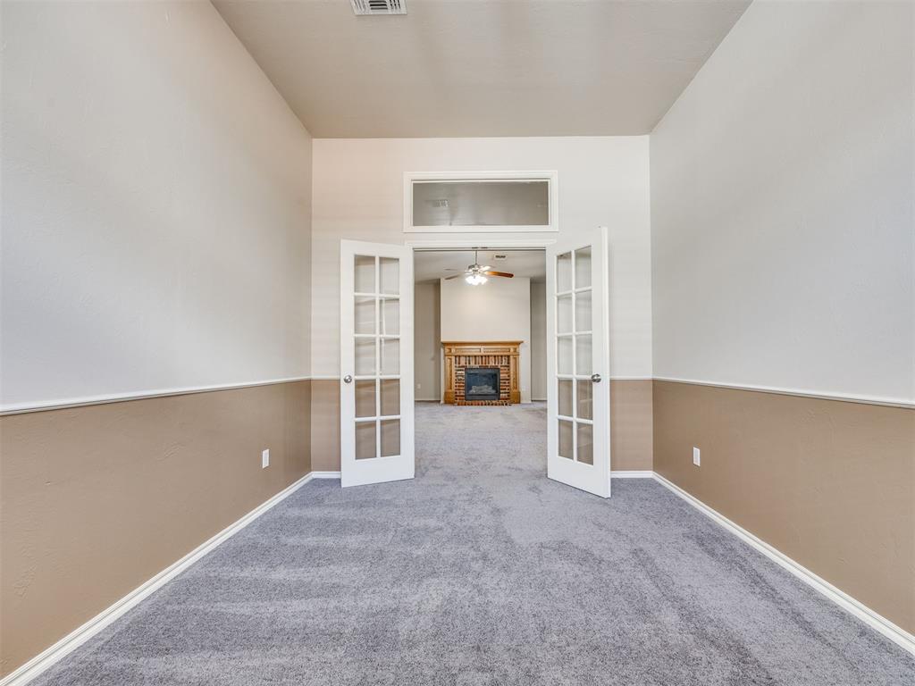 312 Lone Oak Drive Property Photo 30