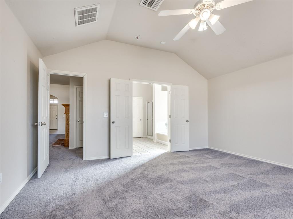312 Lone Oak Drive Property Photo 34